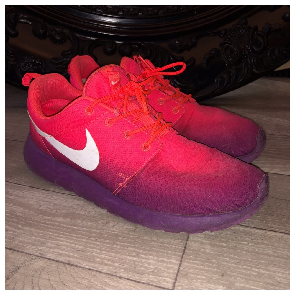 Nike Roshe Run Laser Crimson/Grape Ombré Shoes 8